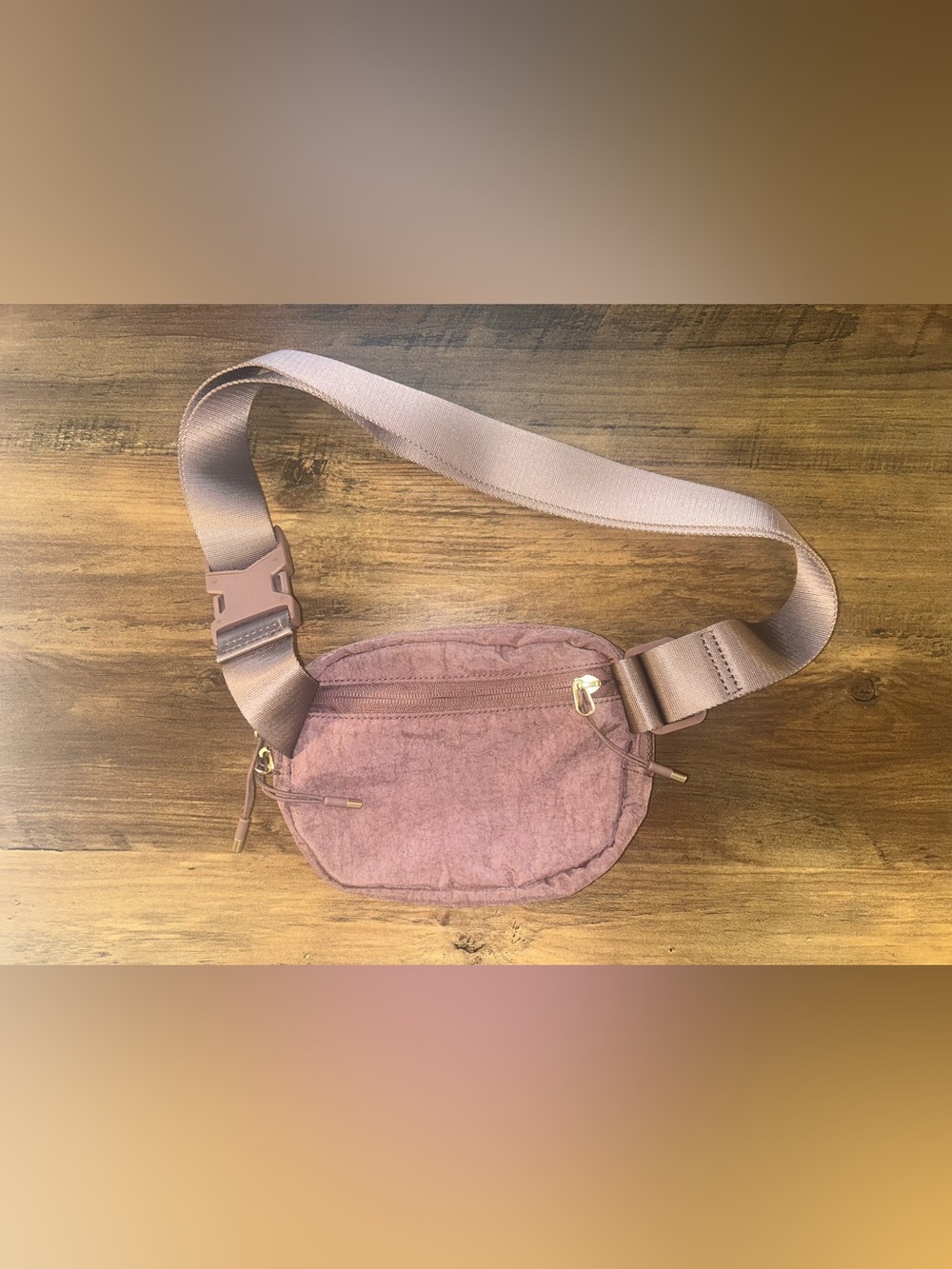 Nike Rose colored Fanny Pack Belt Bag- New, Never Used - Picture 2 of 5